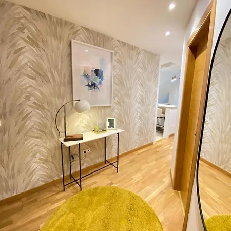 Boutique Con Terraza Y Vistas Al Mar. Porto Vilanova *